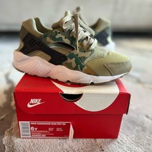 NIKE HUARACHE RUN PRT GS